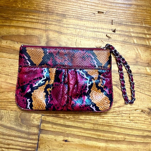 Express Wristlet/Clutch - Picture 6 of 6